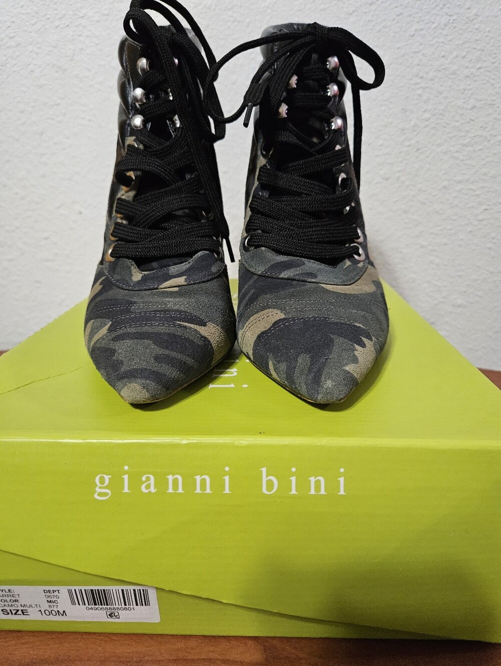Gianni Bini Camouflage Lace-Up Pointed Toe Boots - Black & Green
